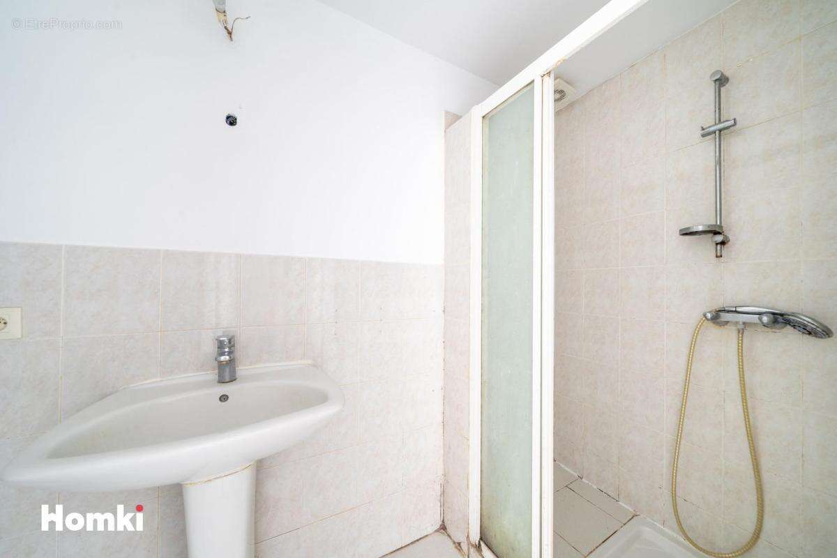 Immeuble T11 de 220 m2 à Apt 84400, Avenue de Verdun - photo 7