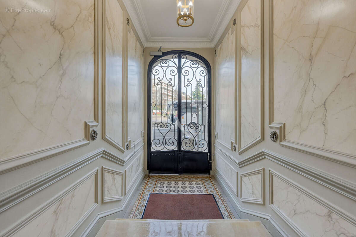 Appartement à LE PERREUX-SUR-MARNE