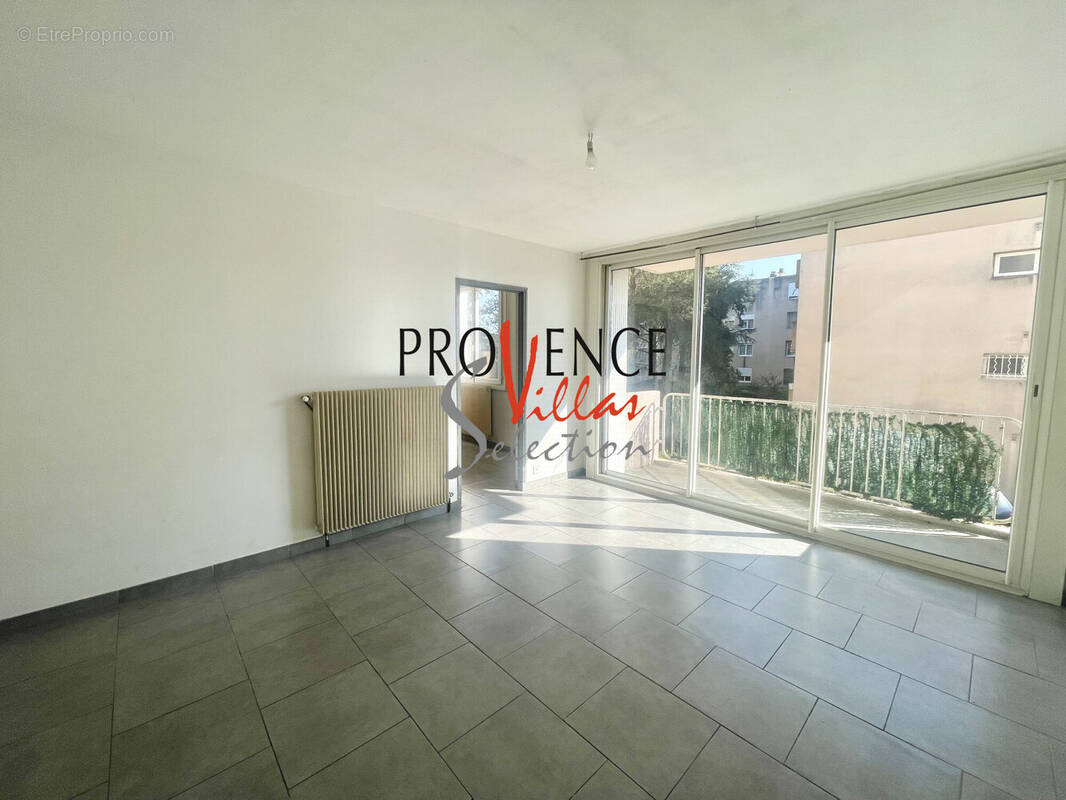 Appartement à BEAUCAIRE