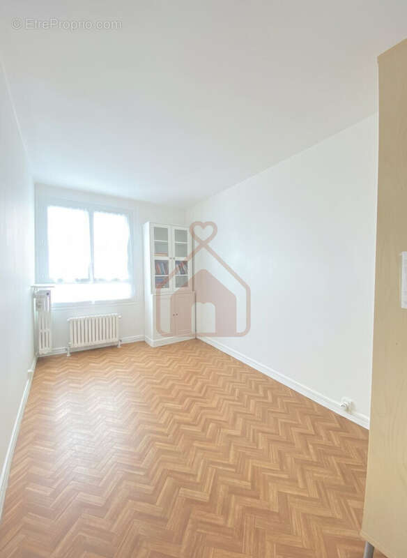 Appartement à LE KREMLIN-BICETRE