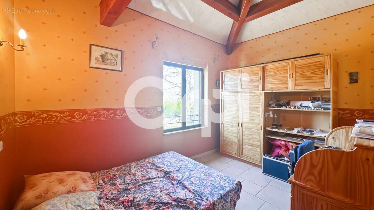 Maison à RUOMS