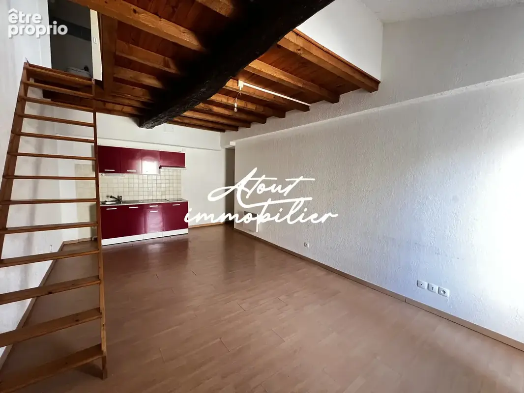 Studio de caractère avec mezzanine — Lodève - photo 2