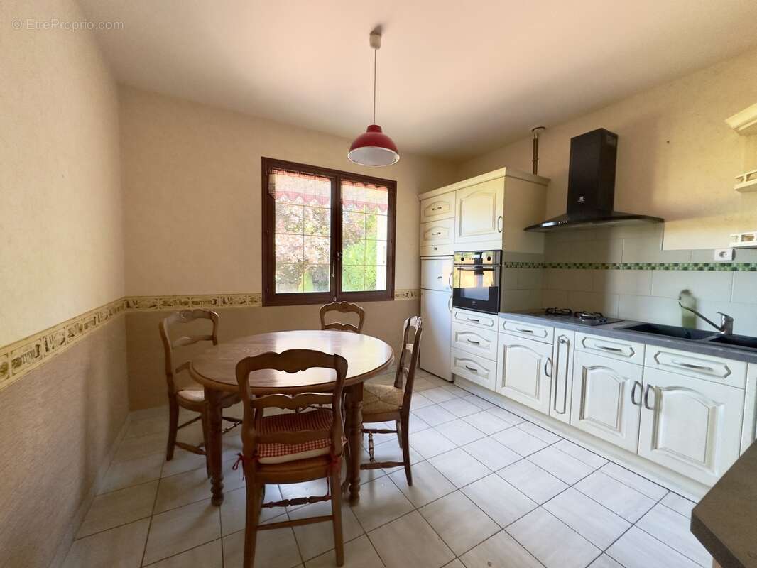 Maison 6 pièces avec terrain de 4 700 m² – Bord de rivière, belle vue sur la campagne – Bretteville-sur-Laize (14) - photo 18