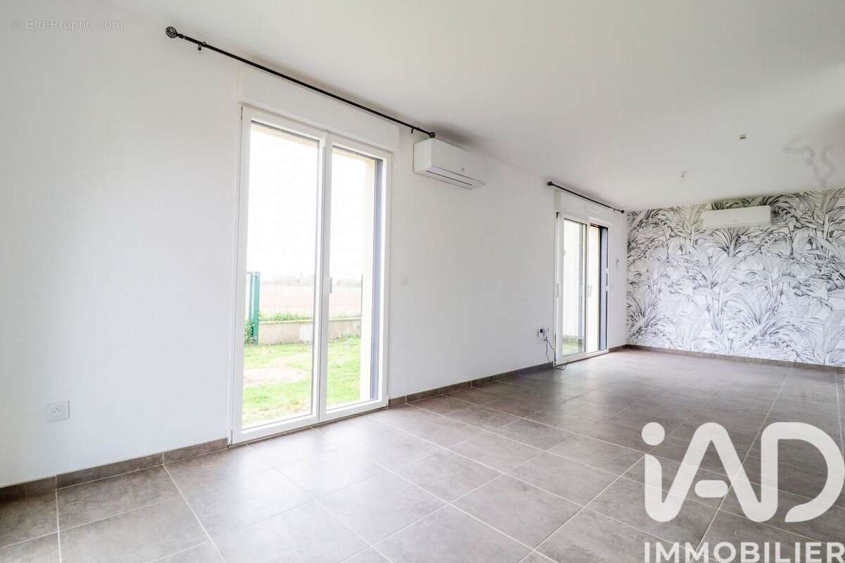 Photo 4 - Maison à TOUSSUS-LE-NOBLE