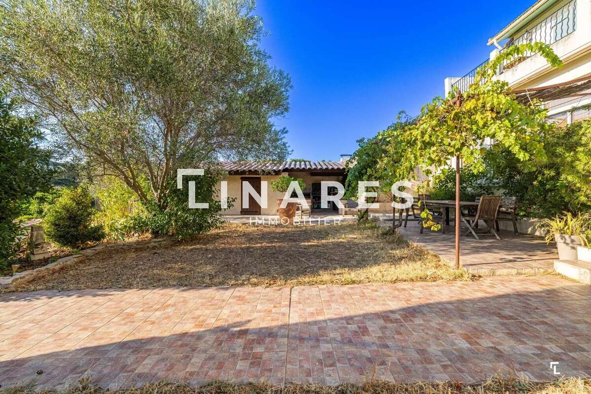 Appartement à LA PENNE-SUR-HUVEAUNE