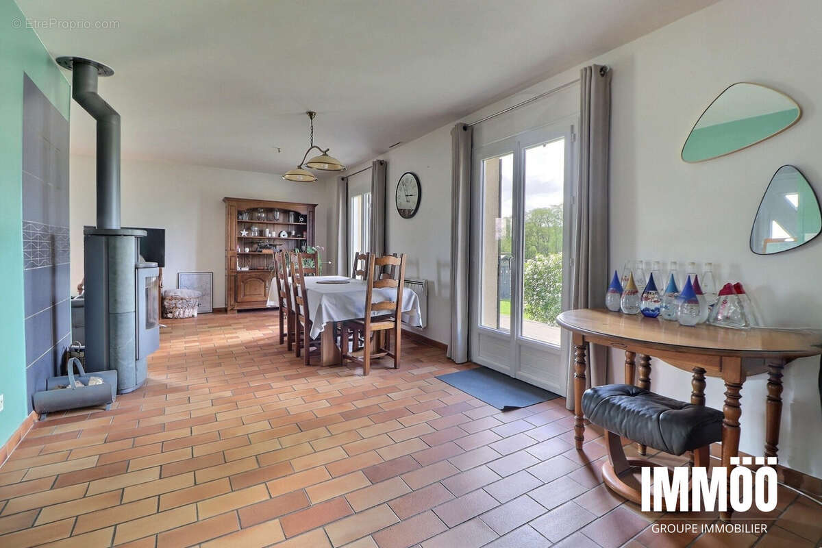 Maison à SAINT-PIERRE-DE-VARENGEVILLE