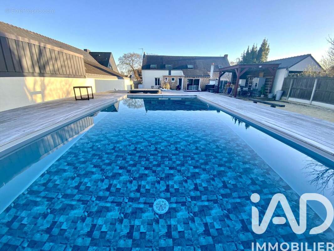 Maison 128 m² à Saint-Andre-Des-Eaux  - photo 2