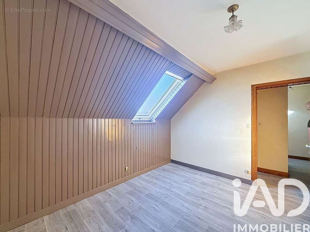 Maison 69 m² à Vaumas  - photo 9