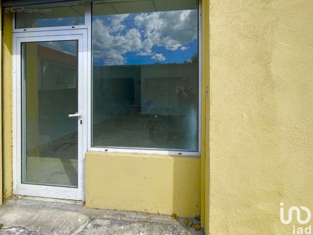 Photo 5 - Commerce à ALES