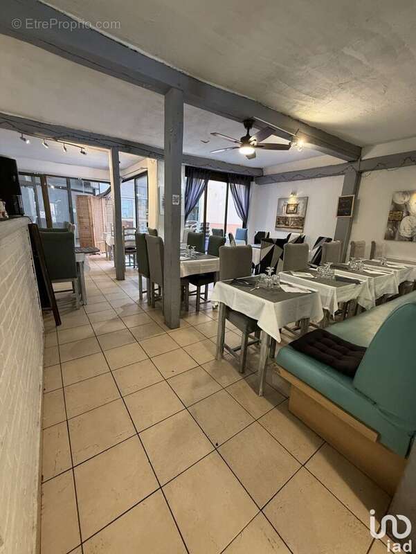 Photo 3 - Commerce à VALBONNE