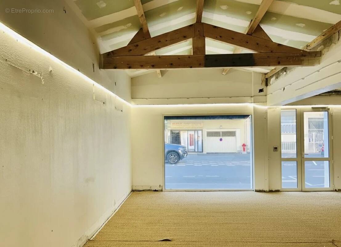 Commerce à SAINTE-MAXIME