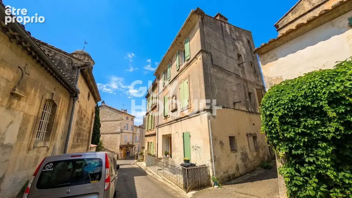 Appartement à FONTVIEILLE