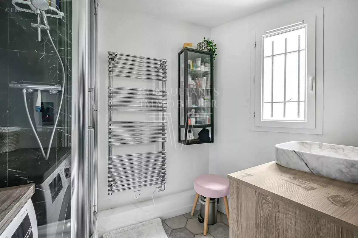 Appartement à PARIS-7E