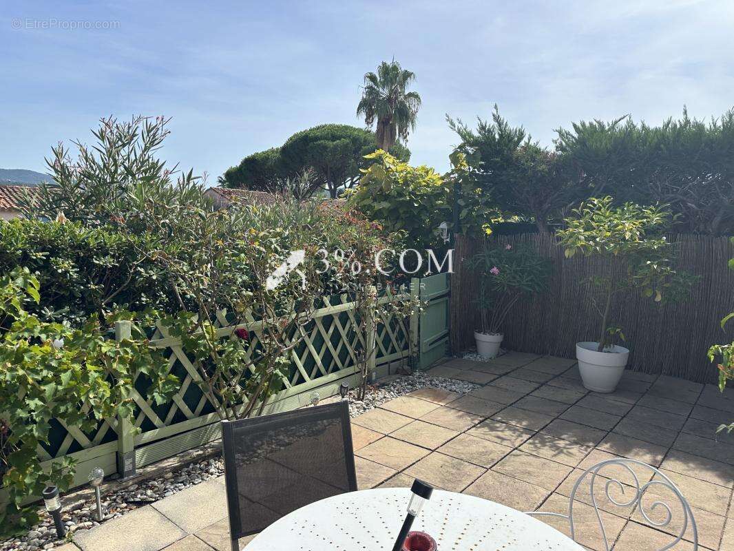 Appartement à COGOLIN