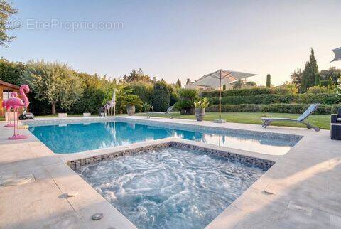 Maison 162 m² à La Colle-Sur-Loup  - photo 1