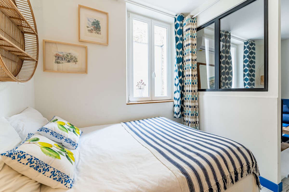 Appartement à MARSEILLE-1E