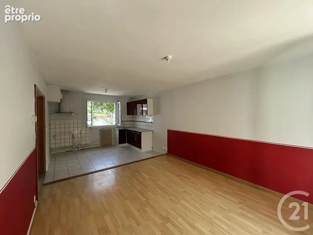 Maison 4 pièces 74 m² à vendre à Les Artigues-De-Lussac (33570) - photo 2