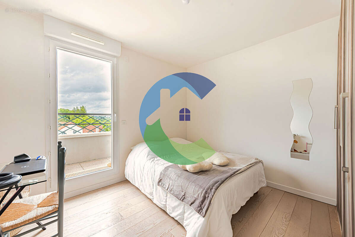 Appartement à EPINAY-SUR-ORGE