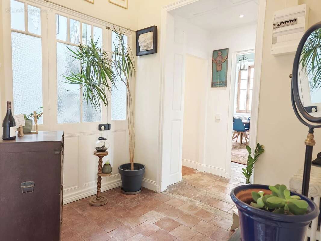 Superbe maison aménagée en 3 appartements spacieux - photo 9