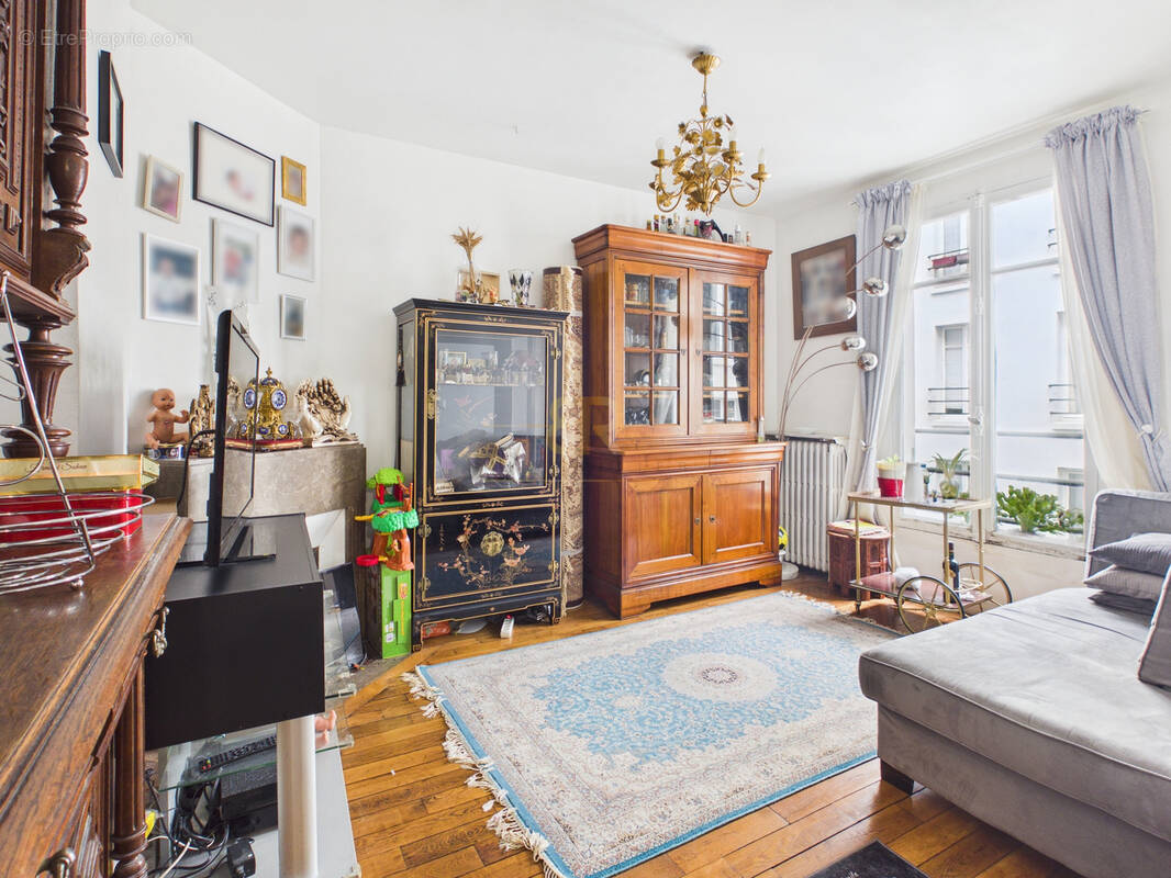 Appartement à PARIS-20E