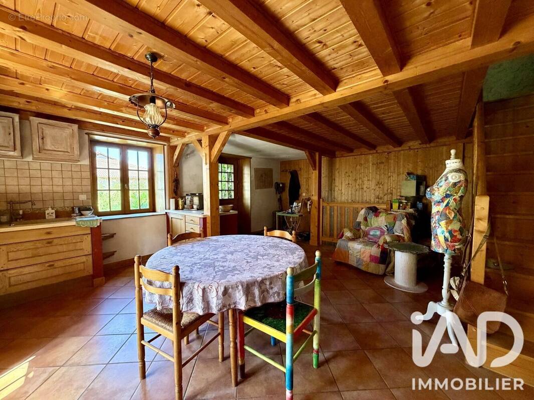 Photo 1 - Maison à SAINT-JEAN-LE-VIEUX