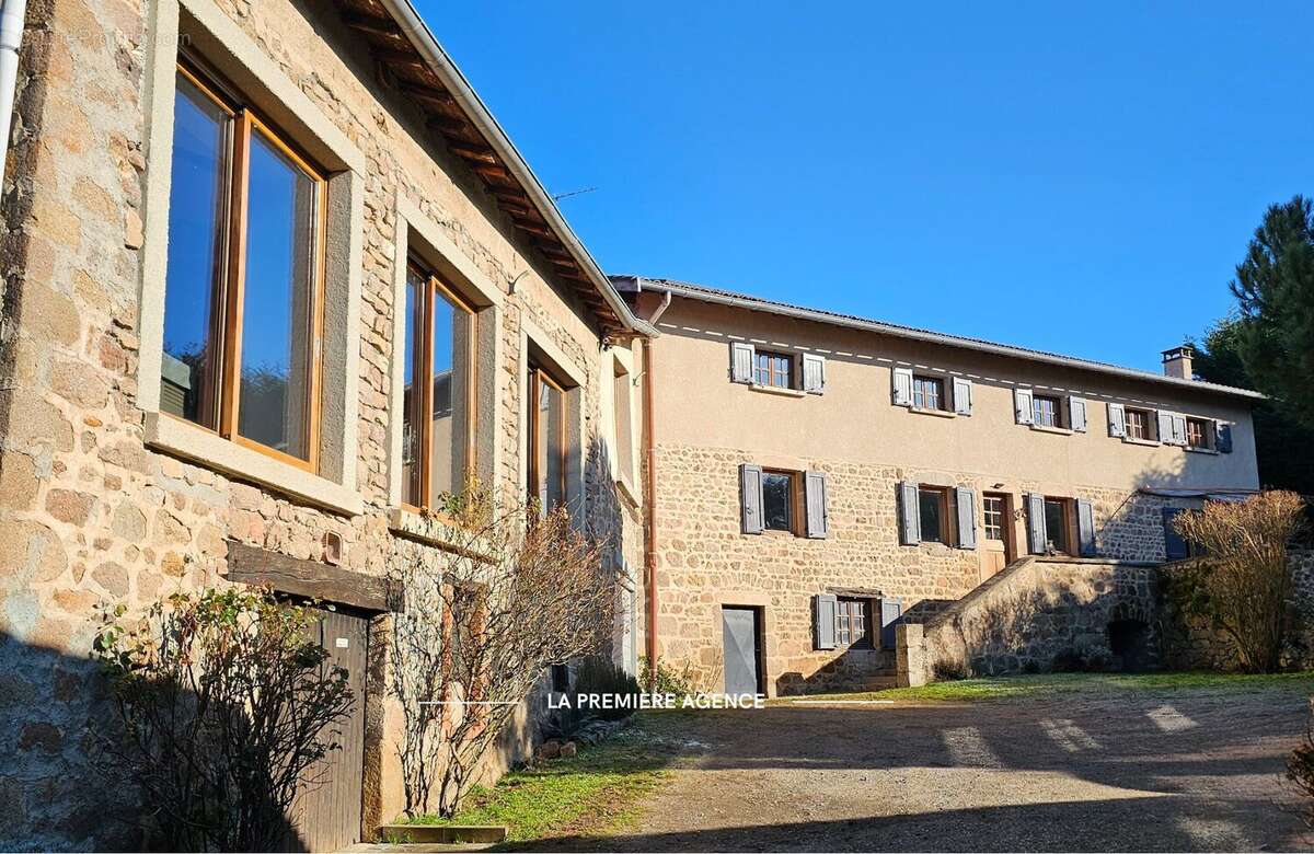 Maison à LONGESSAIGNE