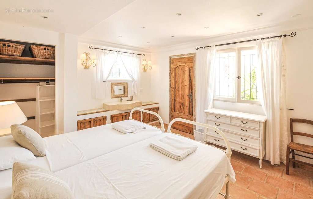 Maison à LES ADRETS-DE-L'ESTEREL