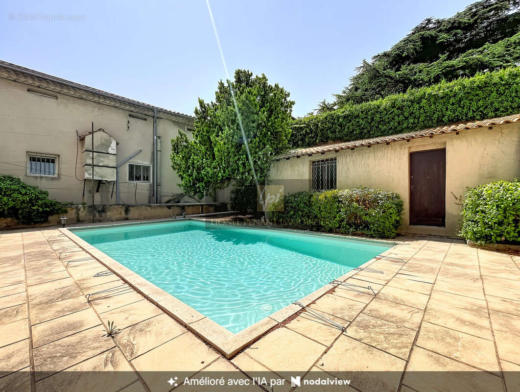Carpentras maison de ville t4 110m2 a rafraichir avec piscine et pool house - photo 17