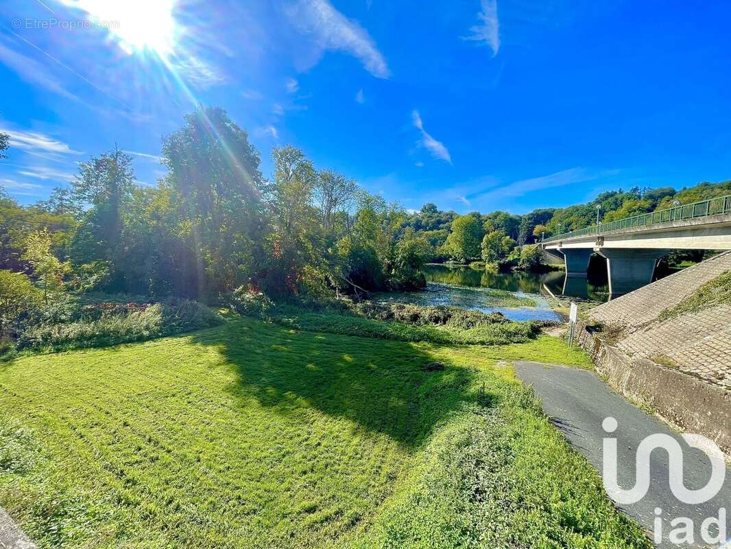 Photo 2 - Maison à FONTGOMBAULT