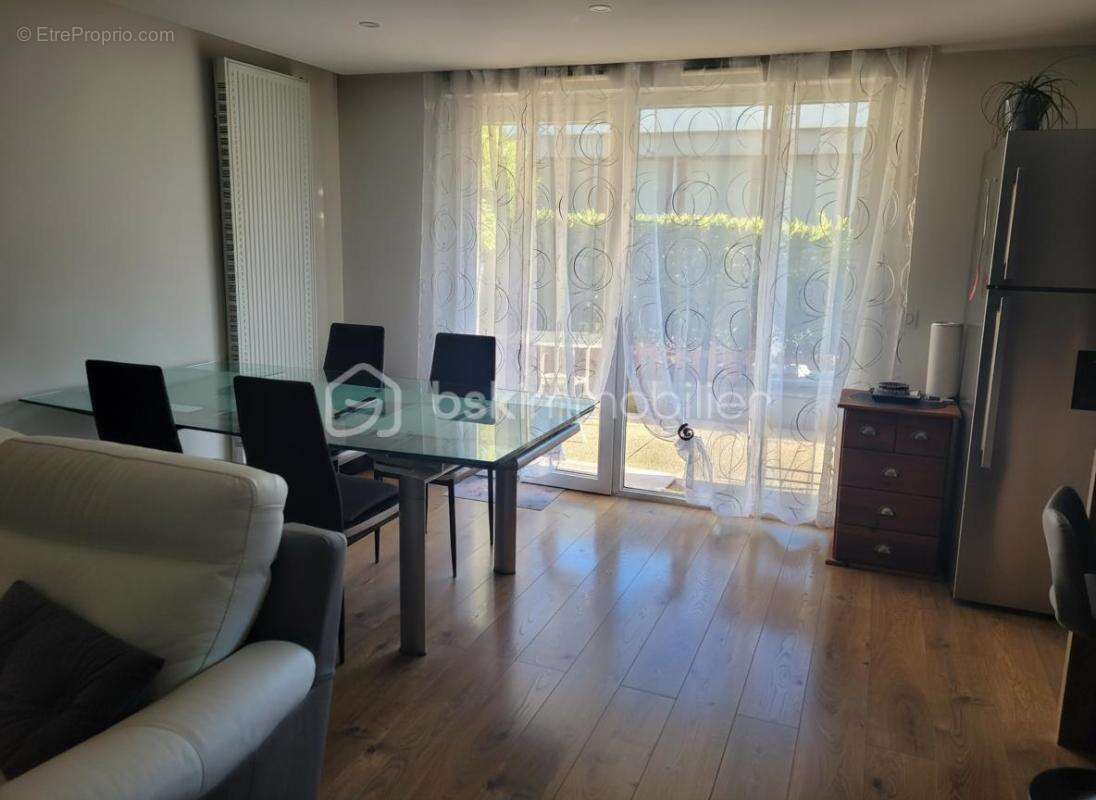 Appartement à CLUSES