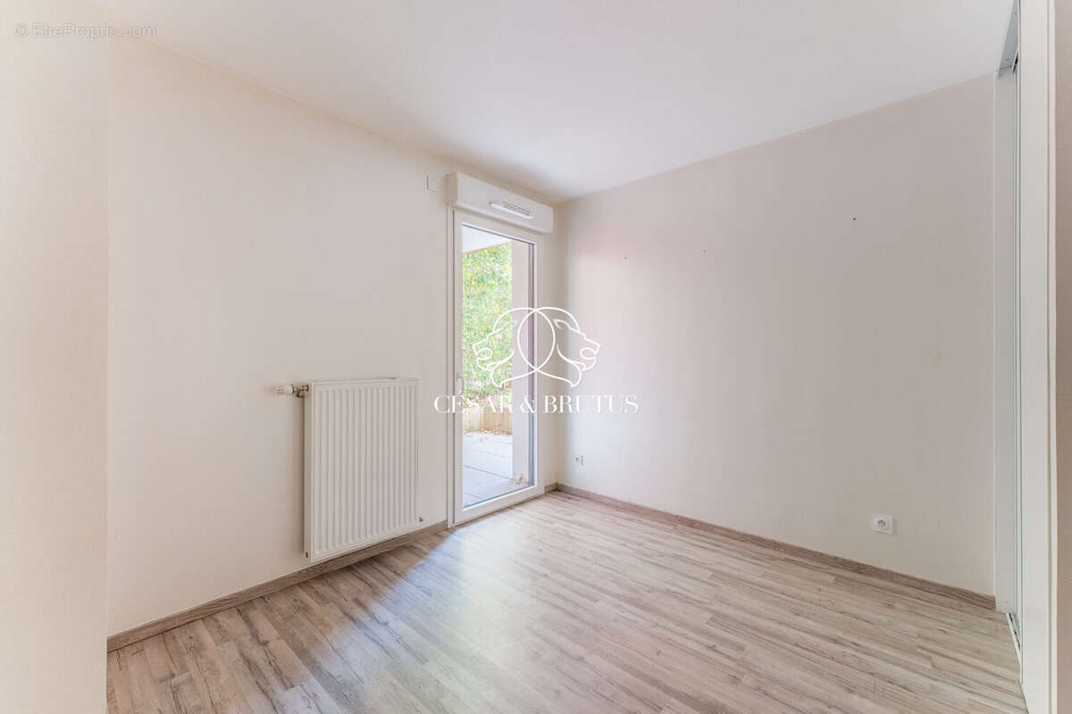Appartement à MEYZIEU
