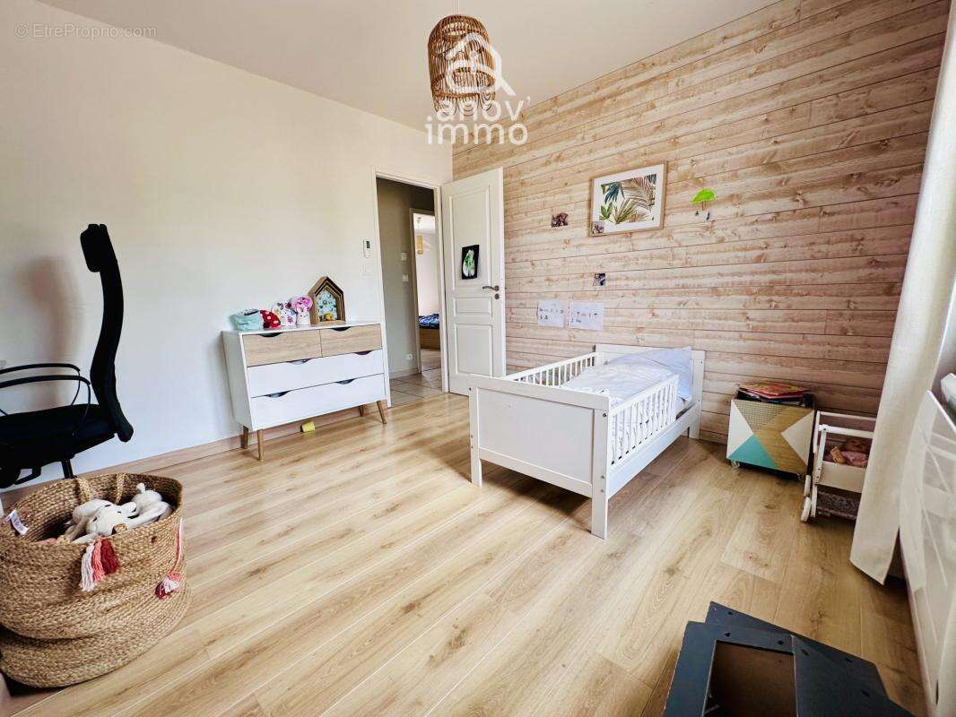 Maison de 2007- plain-pied 154 m2   4 chambres   Piscine   D - photo 17