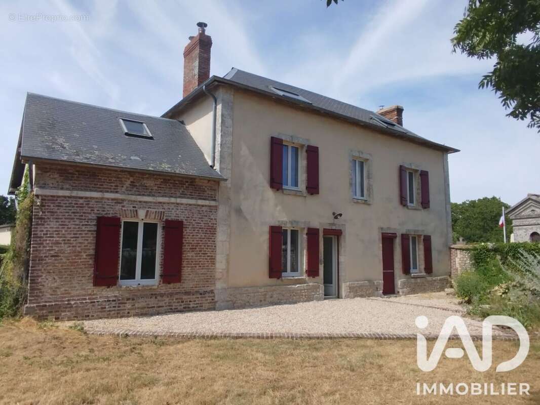 Maison 125 m² à Malleville-Sur-Le-Bec  - photo 2
