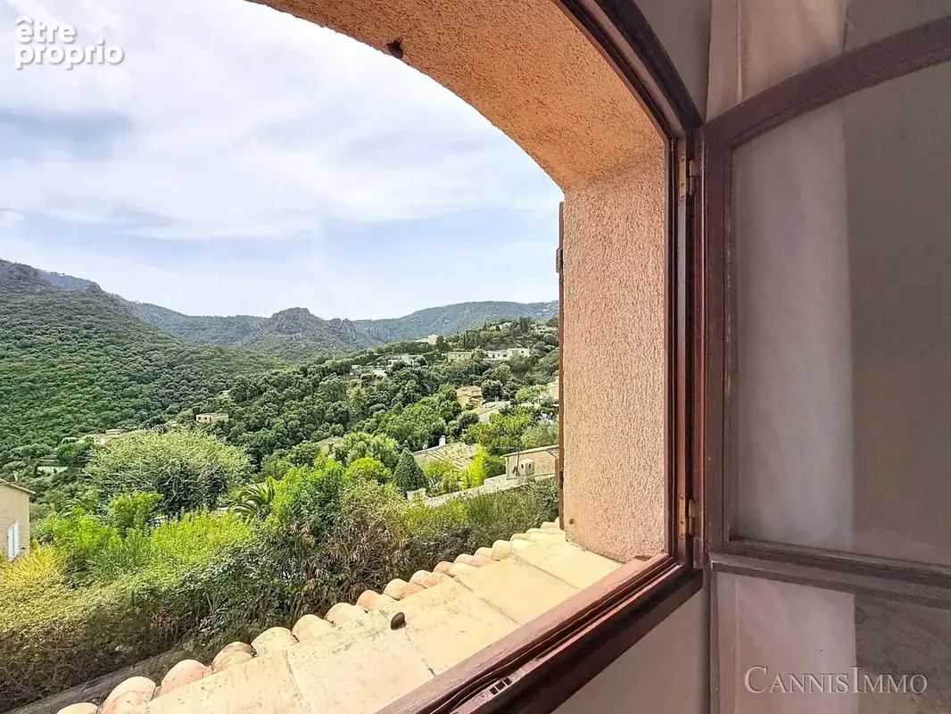 Maison à vendre – mandelieu / saint-jean-de-cannes – 173 m² – vue dégagée – garage - photo 9