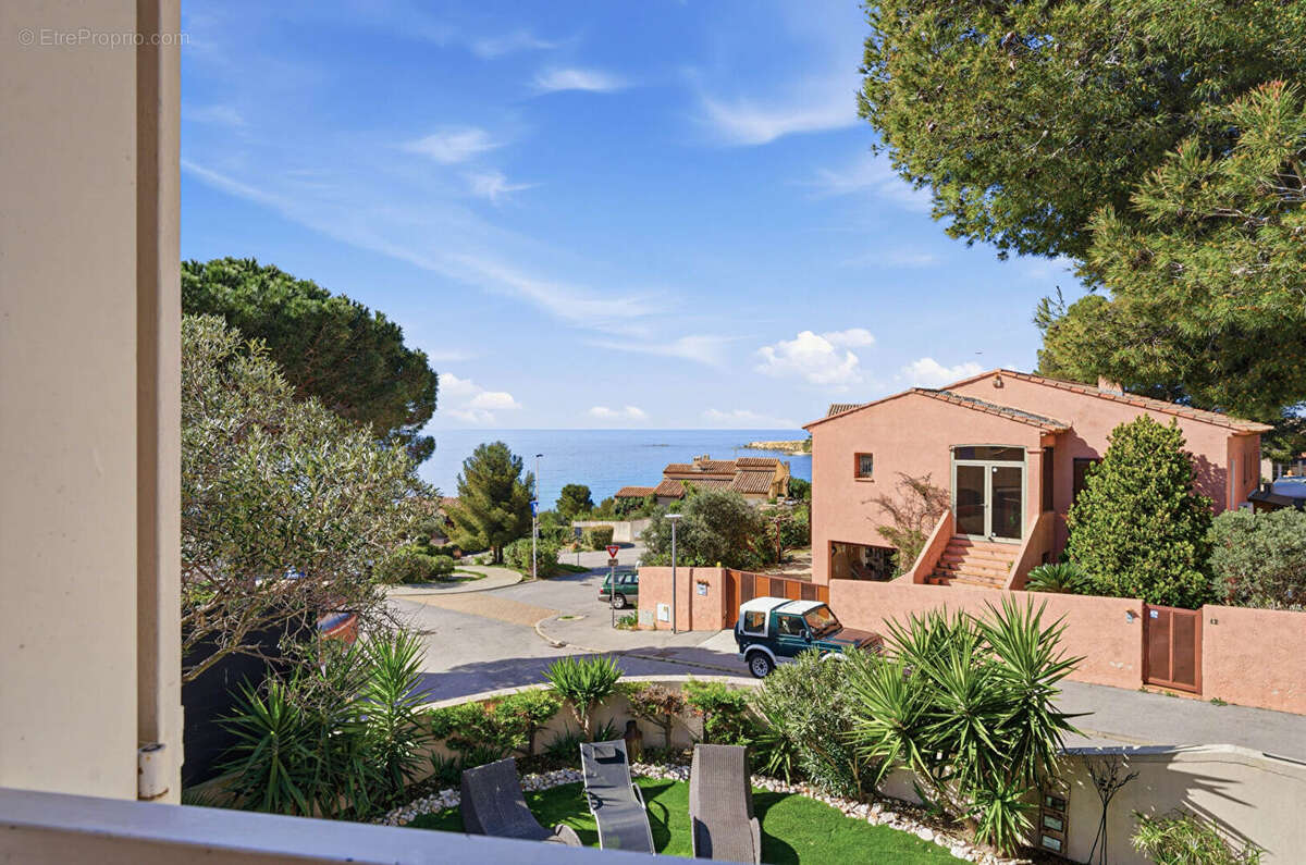 Appartement à SAUSSET-LES-PINS