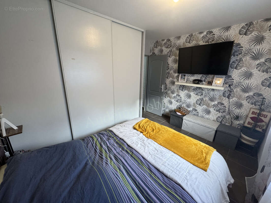 Villa de plain-pied avec jardin et garage - photo 8
