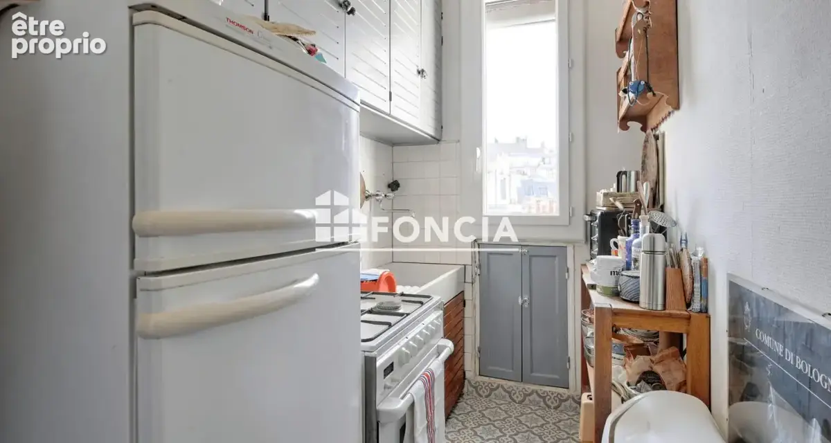 3 pièces – 5ème étage par escalier – charme de l’ancien mairie du xiveme dans un bel immeuble pdt - photo 6