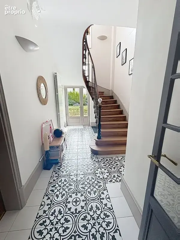 Maison 10 pièces 278 m² à vendre à Sainte-Maure-De-Touraine (37800) - photo 4