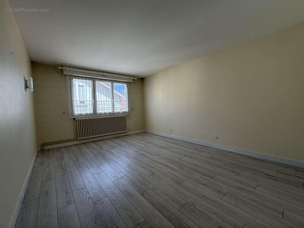 Appartement à VITTEL