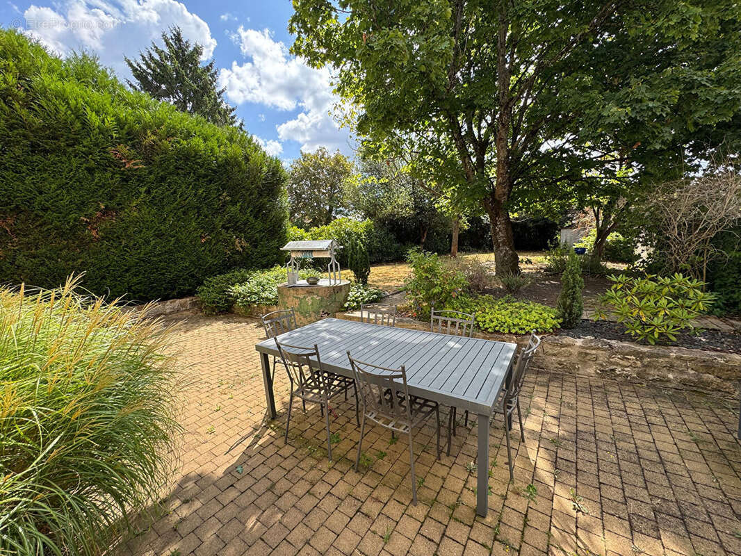 Maison à LE CREUSOT