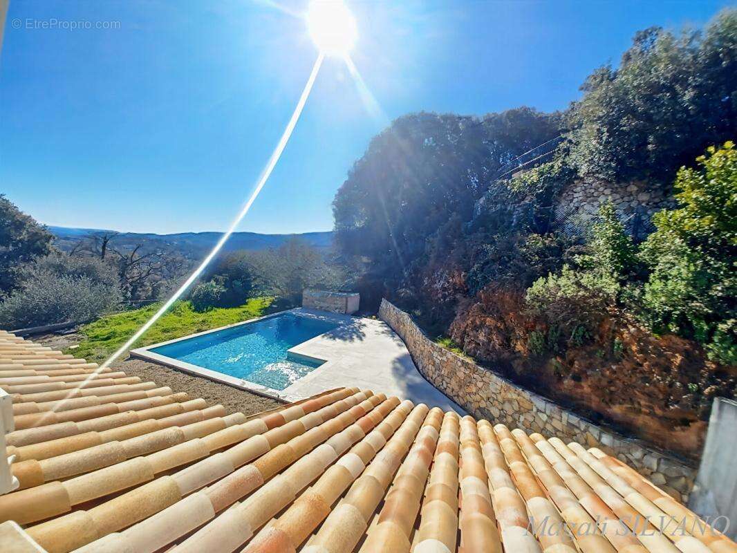 Villa F5 vue mer avec piscine à pied du village - photo 13