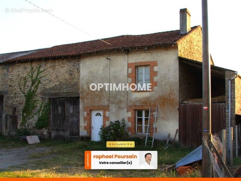 Maison à ROUSSAC