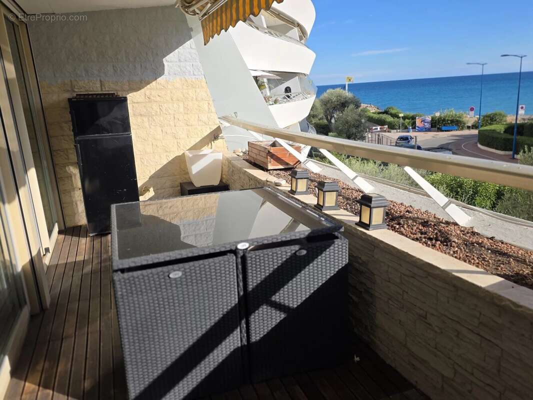 Appartement à VILLENEUVE-LOUBET