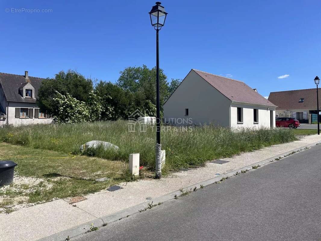 Terrain à LA CHAPELLE-GAUTHIER