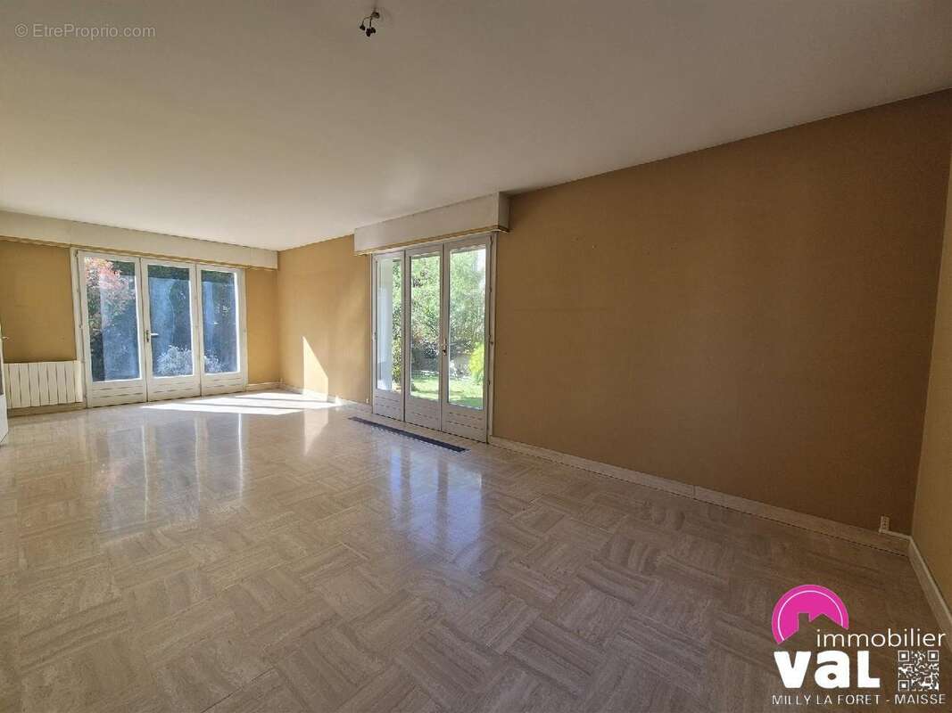 Maison à MILLY-LA-FORET