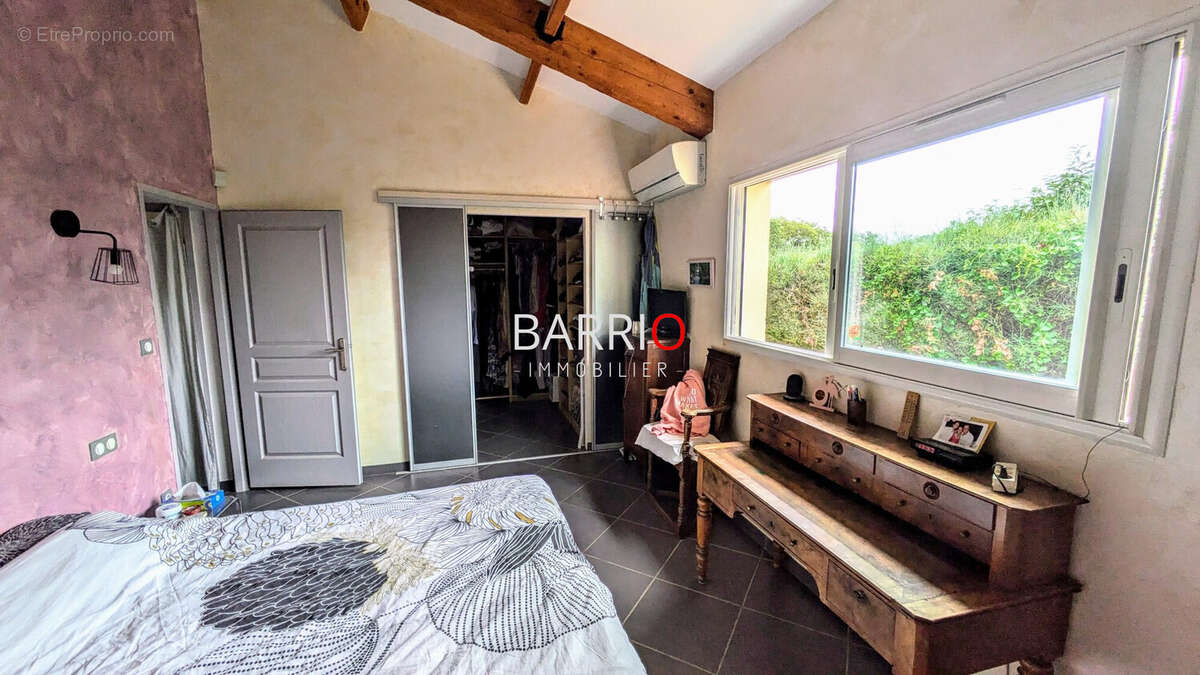 Maison à VILLENEUVE-DE-LA-RAHO