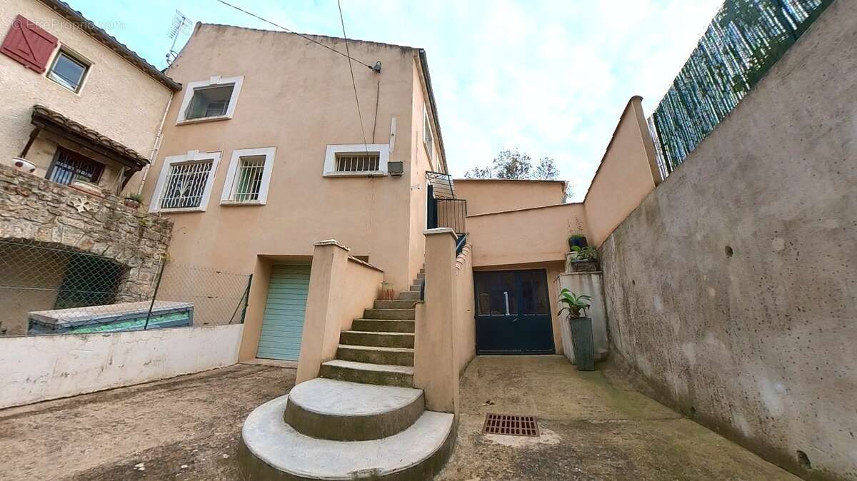 Maison à MAGALAS