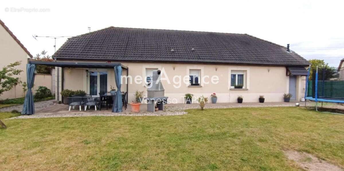 Maison à ROMILLY-SUR-SEINE