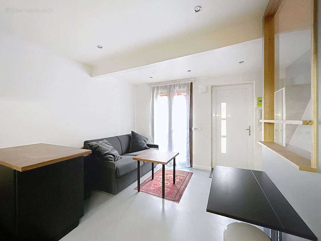 Appartement à SAINT-MAUR-DES-FOSSES