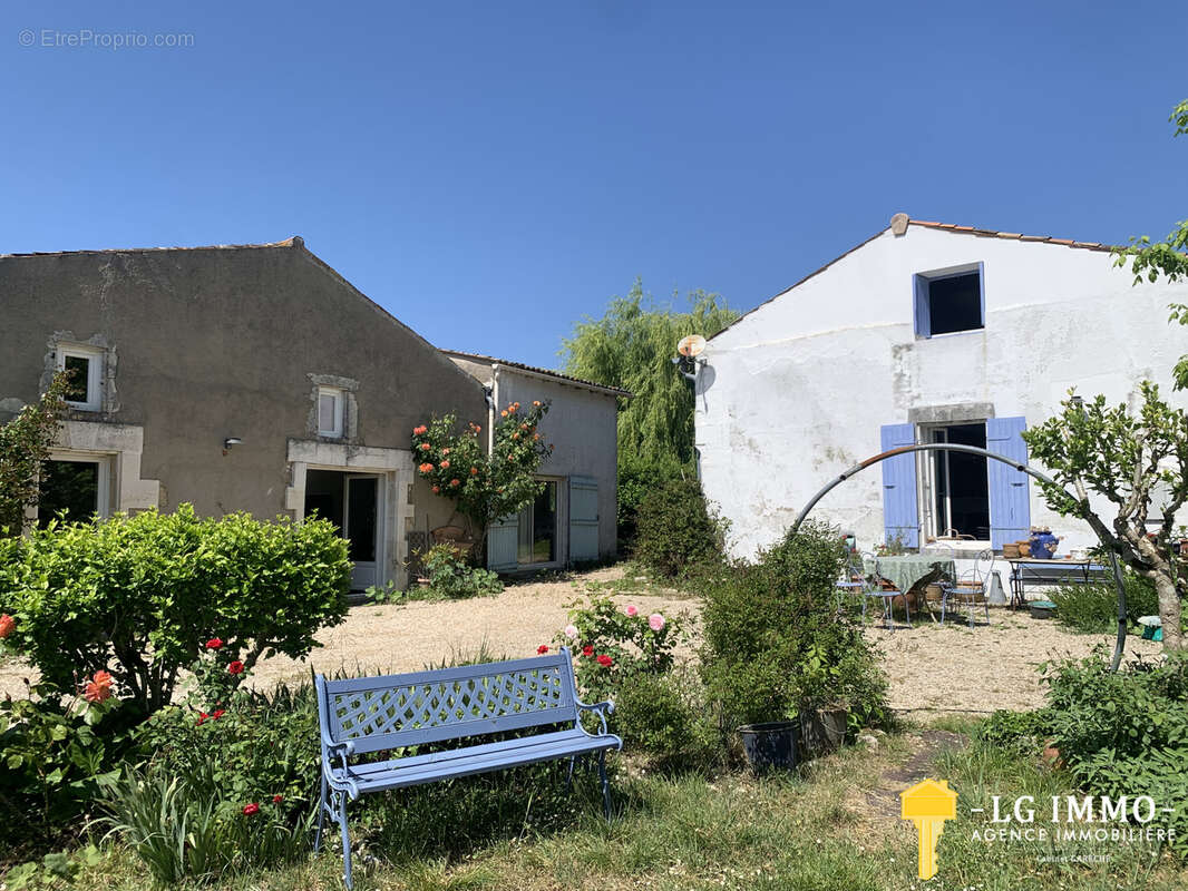 Maison à ARCES